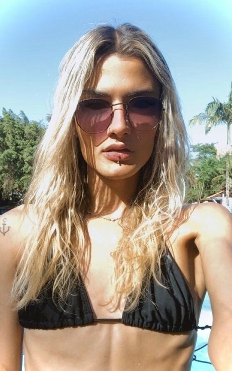 Nacktes geleaktes OnlyFans-Foto von Babi Marchiori