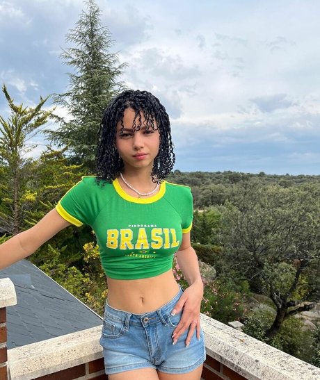Larissa Kimberly