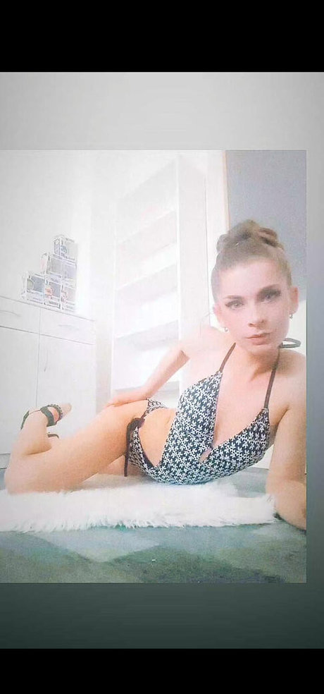 Nacktes geleaktes OnlyFans-Foto von Nickol Flare