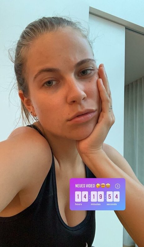Nacktes geleaktes OnlyFans-Foto von Melina Sophie