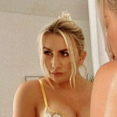 Nacktes geleaktes OnlyFans-Foto von Cherrydana