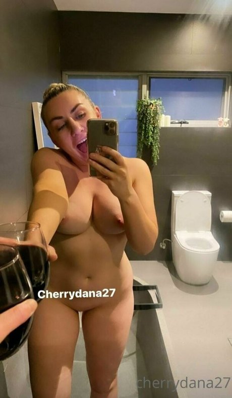 Nacktes geleaktes OnlyFans-Foto von Cherrydana