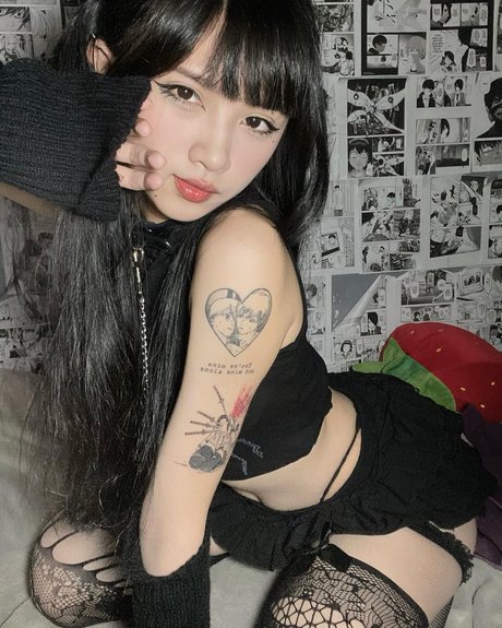 Nacktes geleaktes OnlyFans-Foto von Sorrylylyy