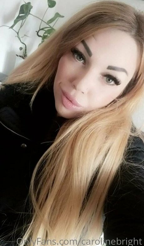 Nacktes geleaktes OnlyFans-Foto von Carolinebright