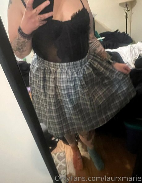 Laurxmarie