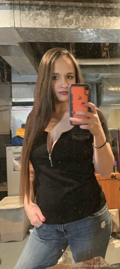 Nacktes geleaktes OnlyFans-Foto von Msstealyagirl