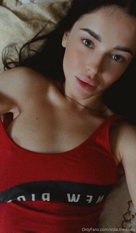 Nacktes geleaktes OnlyFans-Foto von Mila Moore
