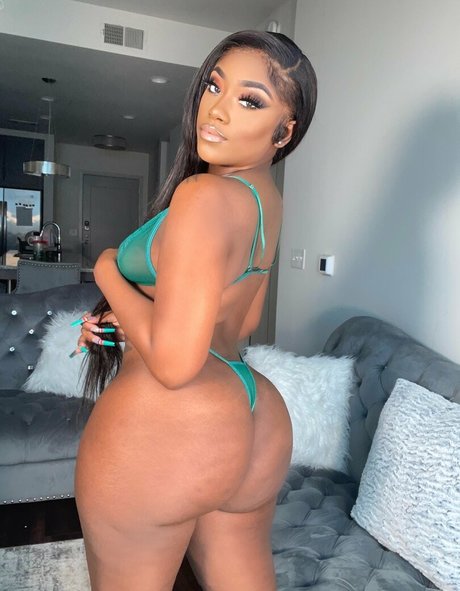 Nacktes geleaktes OnlyFans-Foto von Eclassfree