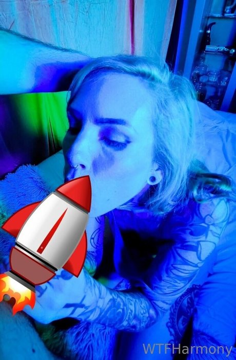 Nacktes geleaktes OnlyFans-Foto von Wtfharmony