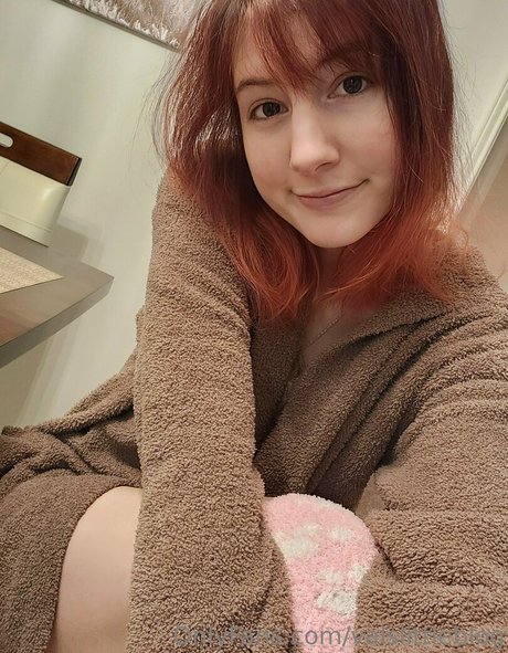 Nacktes geleaktes OnlyFans-Foto von Valvestia