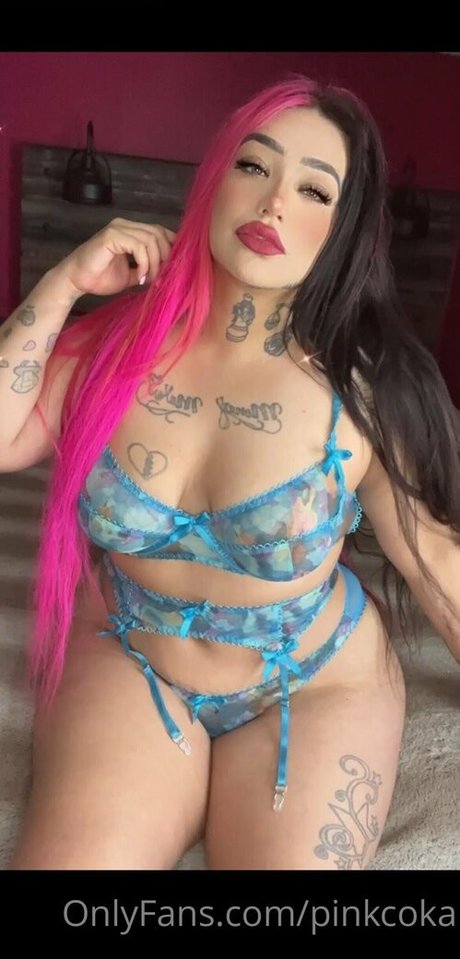 Nacktes geleaktes OnlyFans-Foto von Pinkcoka