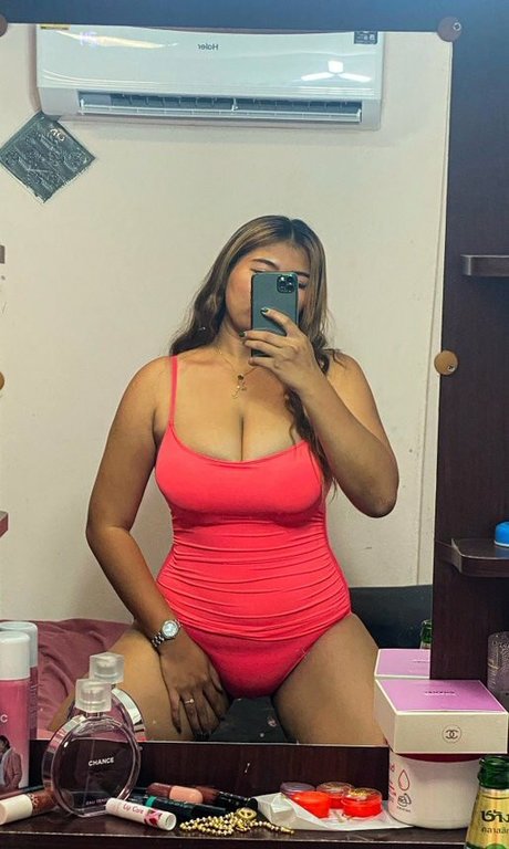 Nacktes geleaktes OnlyFans-Foto von Thanaporn