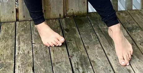 Nacktes geleaktes OnlyFans-Foto von Solesworthsaving