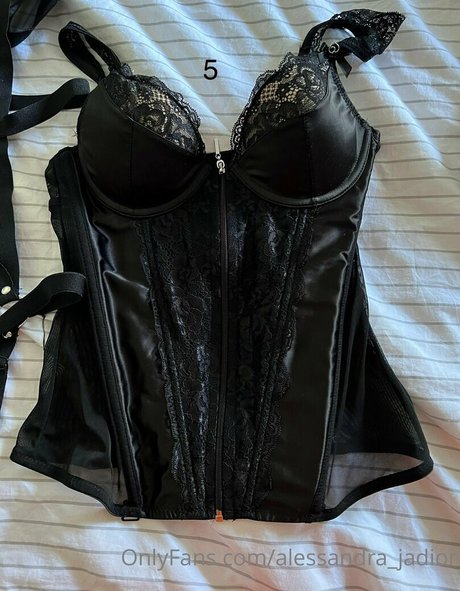 Nacktes geleaktes OnlyFans-Foto von Alessandrajadior