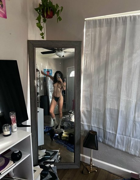 Nacktes geleaktes OnlyFans-Foto von Anna Nicole Spliff