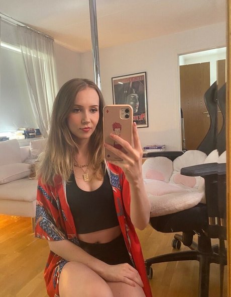 Nacktes geleaktes OnlyFans-Foto von Apollolol