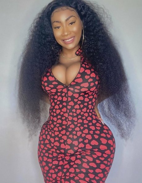 Nacktes geleaktes OnlyFans-Foto von Cooliemonae