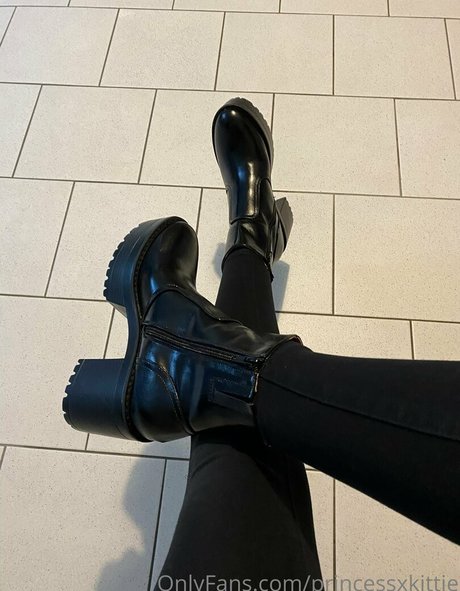 Nacktes geleaktes OnlyFans-Foto von Princessxkittie