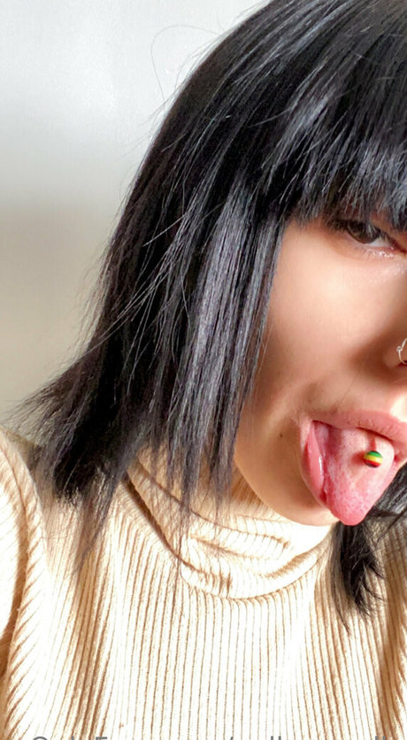 Nacktes geleaktes OnlyFans-Foto von Pollysmalls