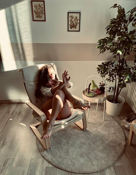 Nacktes geleaktes OnlyFans-Foto von Magmamarea