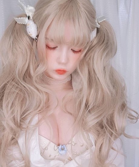 Tsuruko The Alien