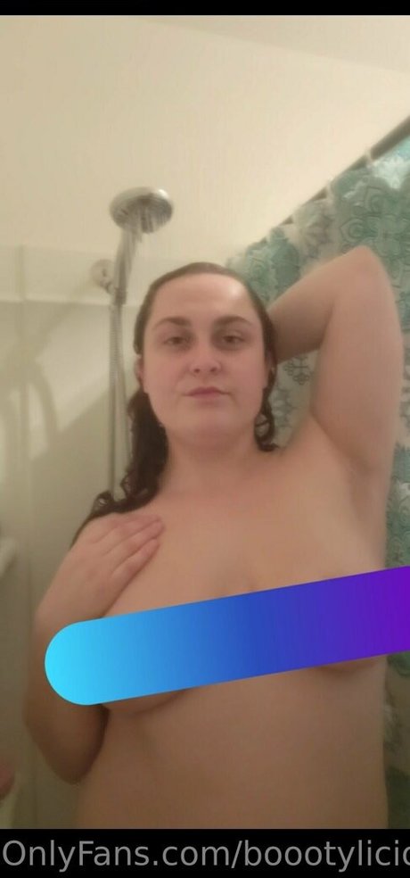 Nacktes geleaktes OnlyFans-Foto von Boootylicious95