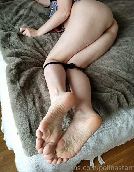 Nacktes geleaktes OnlyFans-Foto von Polinastarr