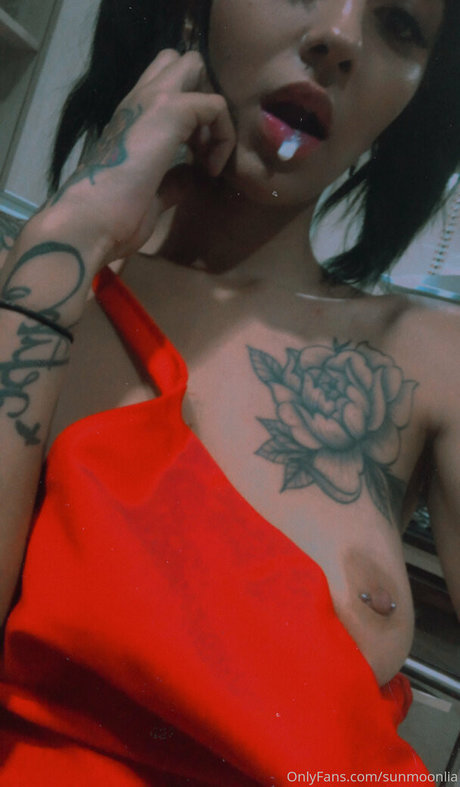 Nacktes geleaktes OnlyFans-Foto von Sunmoonlia