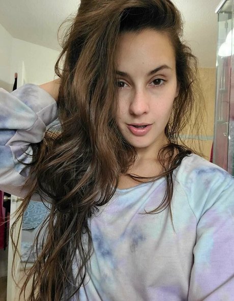 Nacktes geleaktes OnlyFans-Foto von Kyliecupcake