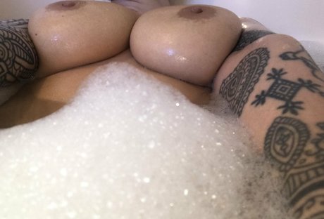 Nacktes geleaktes OnlyFans-Foto von Alicesey