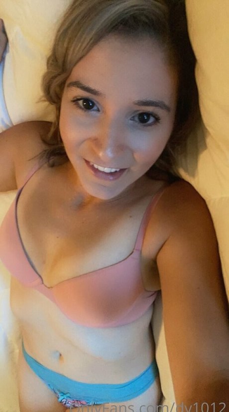Nacktes geleaktes OnlyFans-Foto von Littlephilly