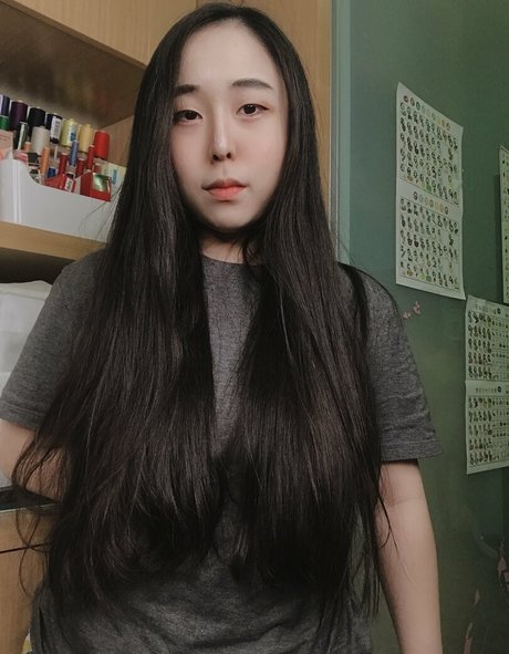 Nacktes geleaktes OnlyFans-Foto von Strawberrysojuprincess