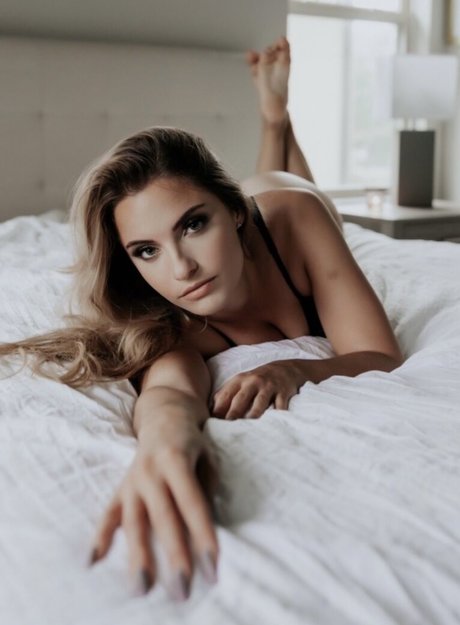 Nacktes geleaktes OnlyFans-Foto von Heavenonearthbby