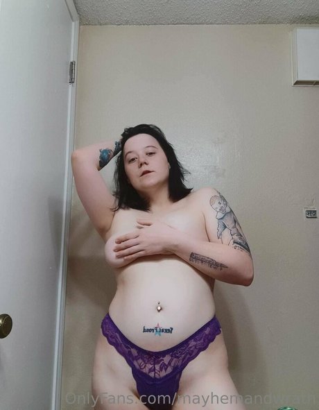 Nacktes geleaktes OnlyFans-Foto von Mayhemandwrath
