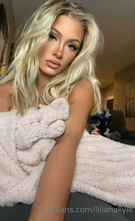 Nacktes geleaktes OnlyFans-Foto von Lilianakyle
