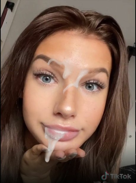 Nacktes geleaktes OnlyFans-Foto von Nelldelli