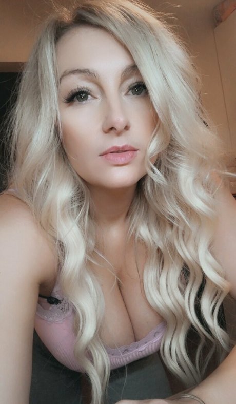 Nacktes geleaktes OnlyFans-Foto von Juicylucie89xxx