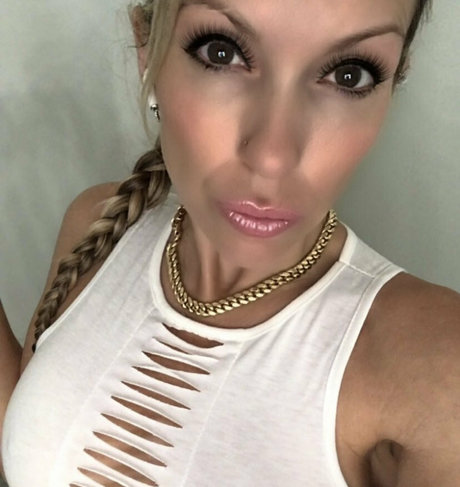 Mzcourtneycummz