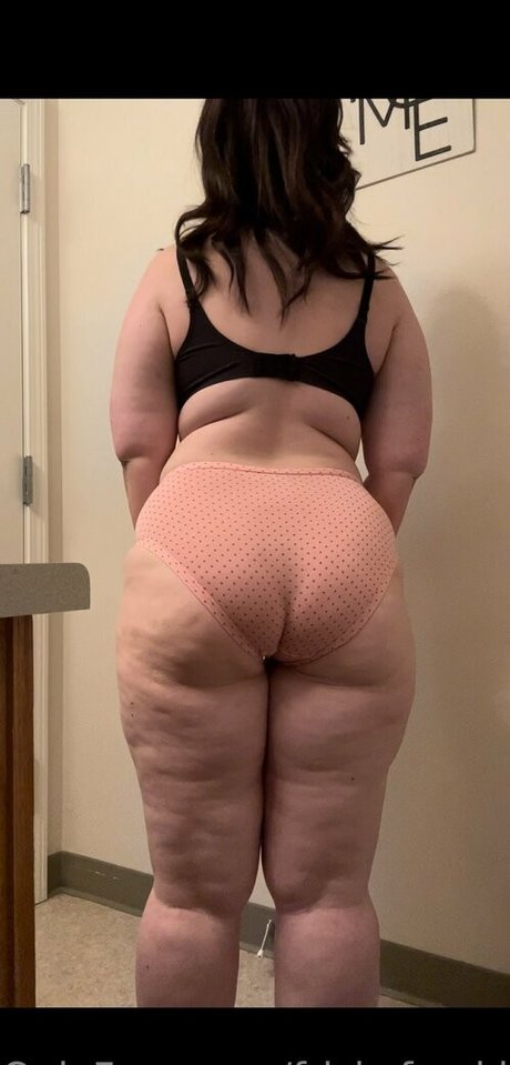 Nacktes geleaktes OnlyFans-Foto von Friskyfreckle