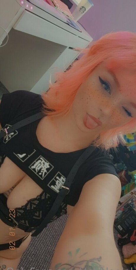 Nacktes geleaktes OnlyFans-Foto von Itskhloelol