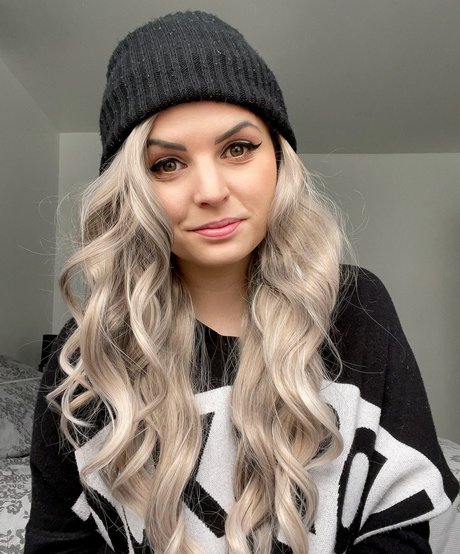 Nacktes geleaktes OnlyFans-Foto von Emma Blackery