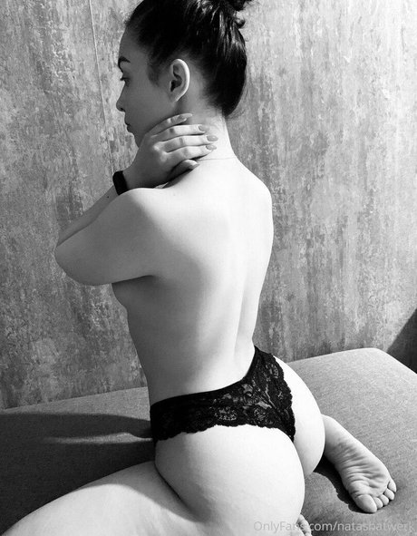 Nacktes geleaktes OnlyFans-Foto von Natashatwerk