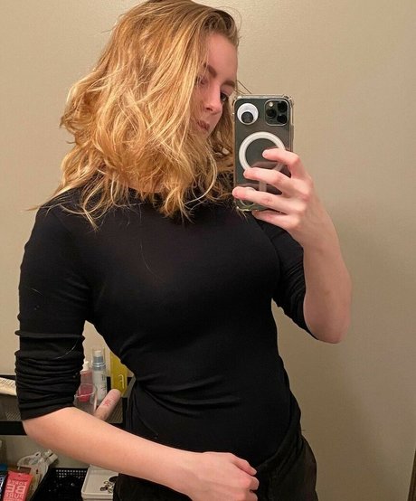 Nacktes geleaktes OnlyFans-Foto von Suopontwitch