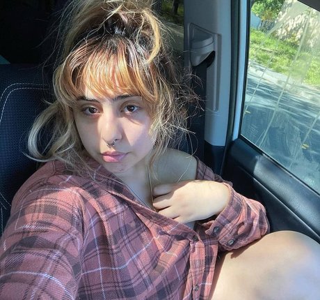 Nacktes geleaktes OnlyFans-Foto von Secretlifeofstephhh