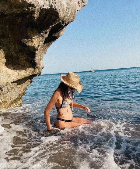 Nacktes geleaktes OnlyFans-Foto von Poqssi