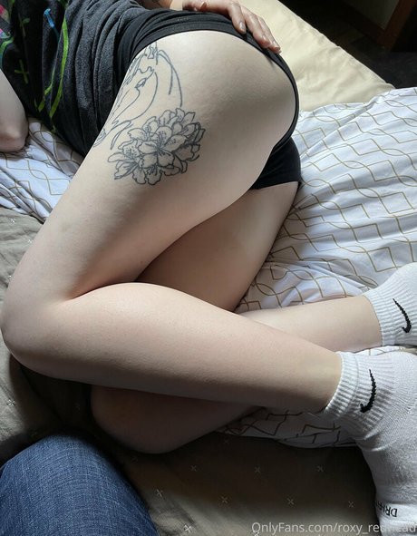 Roxy_redhead