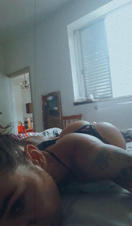 Nacktes geleaktes OnlyFans-Foto von Barbara Sweet