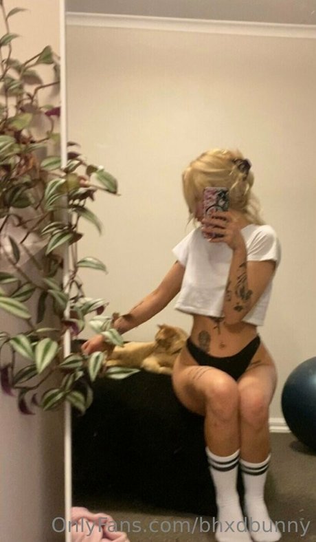 Nacktes geleaktes OnlyFans-Foto von Bhxdbunny