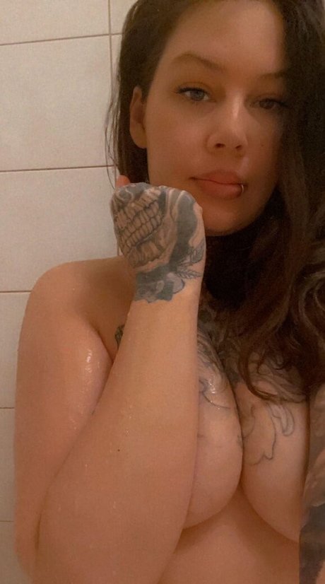 Nacktes geleaktes OnlyFans-Foto von Jessica Monchouchou