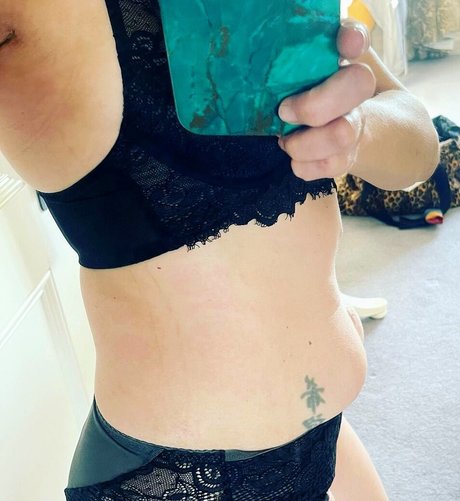 Sarah Cawood